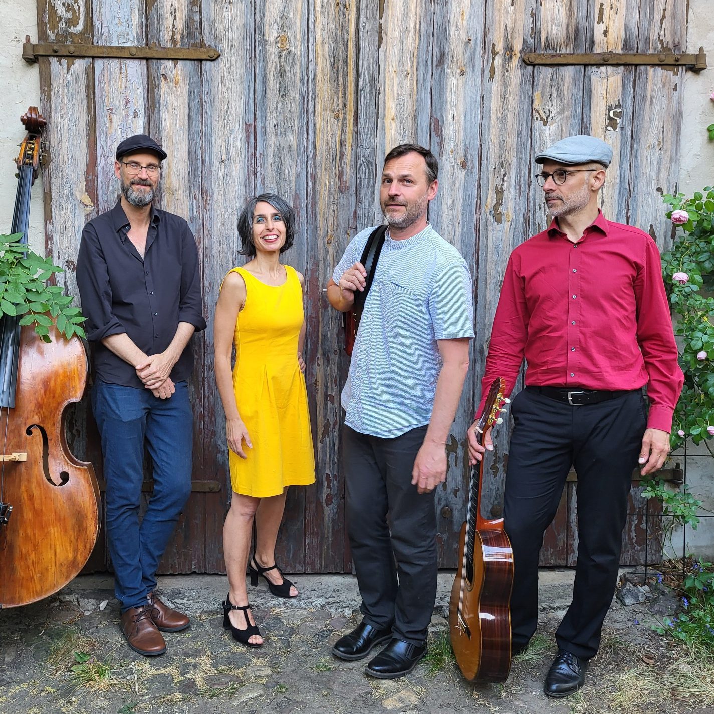 Friends of Italian Canzone: ...e la luna?